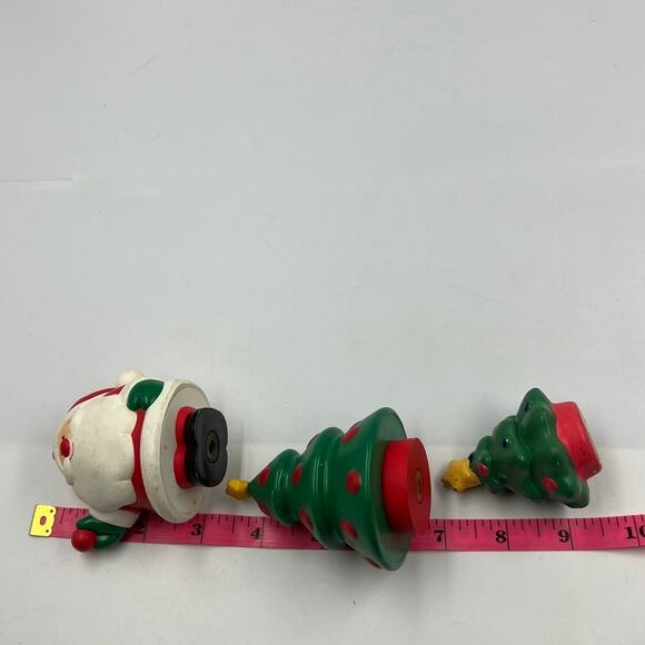 Vintage Set Christmas Salt Pepper Shakers Santa Claus Christmas Tree STAINED - Picture 3 of 10